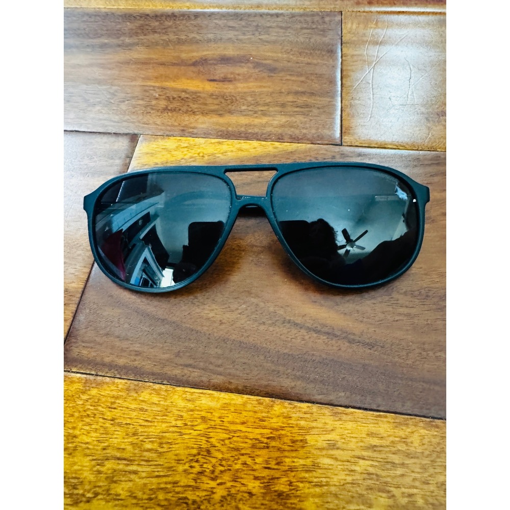 Carrera Sunglasses Navigator Mens 60mm Black Excellent 257/S 003M9 Polarized